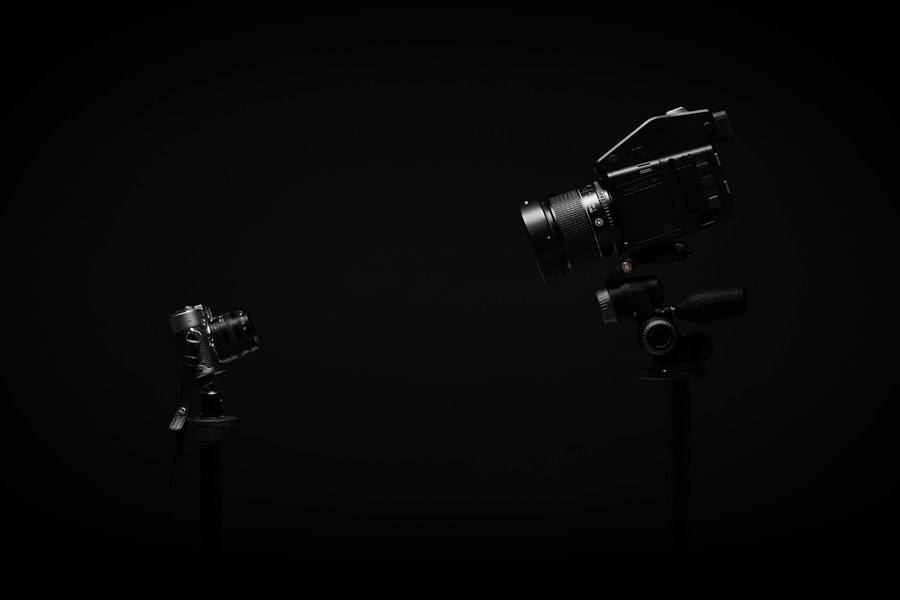 DSLR camera, representative image